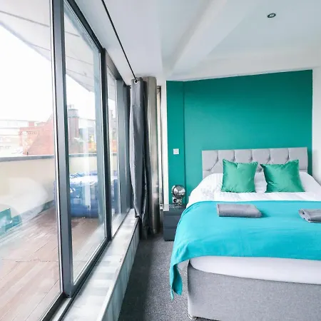 Stunning Leeds Gem - Amazing Location - Hot Tub Apartment Leeds (West Yorkshire)